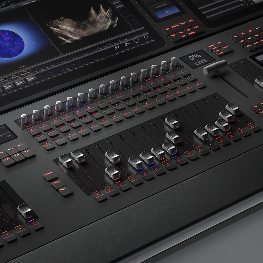 Practical Guide to DMX Lighting Consoles: An essential overview
